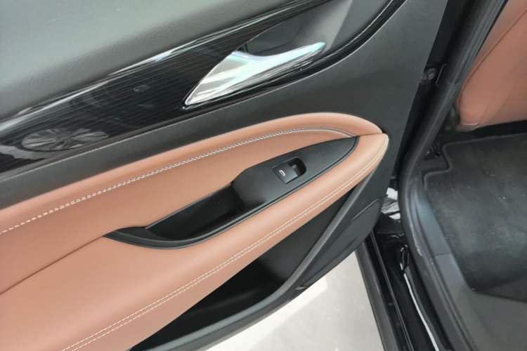 Used Buick Regal 2024 28T Luxury Edition Interior 5