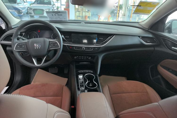 Used Buick Regal 2024 28T Luxury Edition Interior 7