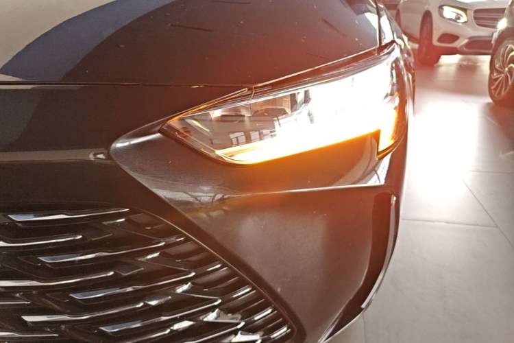 Used Buick Regal 2024 25T Deluxe Edition Left Front Headlight