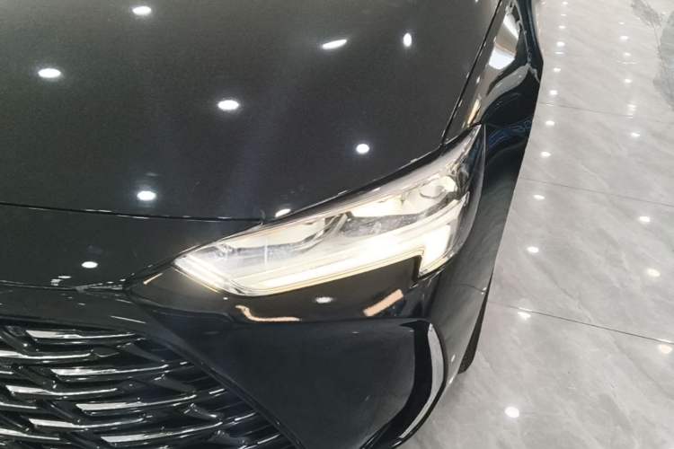 Used Buick Regal 2024 28T Luxury Edition Left Front Headlight