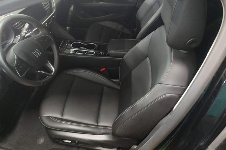 Used Buick Regal 2024 25T Deluxe Edition Left Front Seat