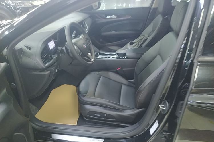 Used Buick Regal 2024 25T Deluxe Edition Left Front Seat