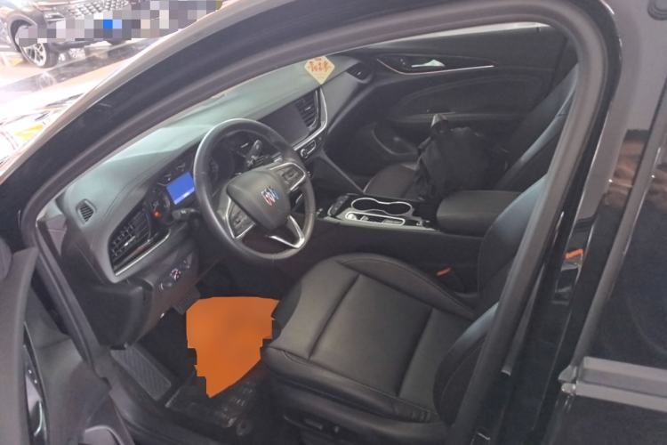 Used Buick Regal 2024 25T Deluxe Edition Left Front Seat