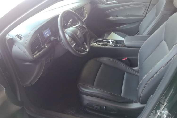 Used Buick Regal 2024 25T Deluxe Edition Left Front Seat
