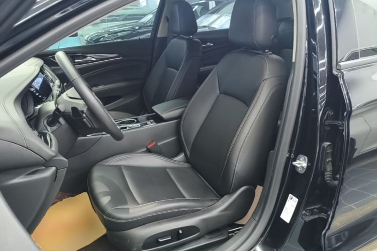 Used Buick Regal 2024 25T Deluxe Edition Left Front Seat