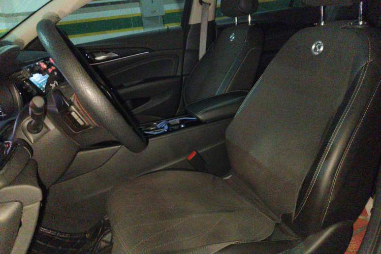 Used Buick Regal 2024 25T Deluxe Edition Left Front Seat