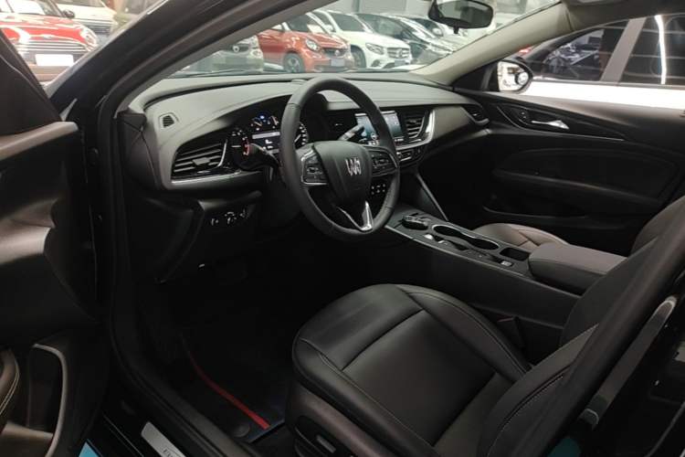 Used Buick Regal 2024 Revised 25T Ultra-Comfort Edition Left Front Seat