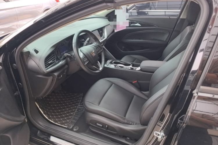 Used Buick Regal 2024 25T Deluxe Edition Left Front Seat