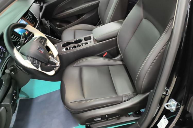 Used Buick Regal 2024 25T Deluxe Edition Left Front Seat