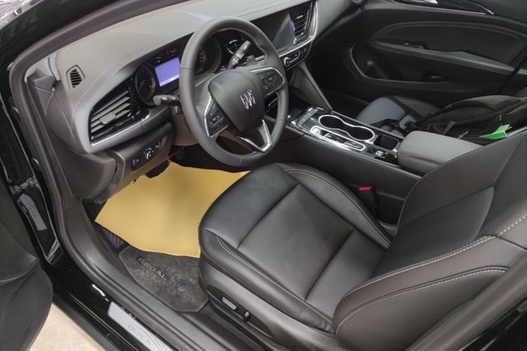 Used Buick Regal 2024 25T Deluxe Edition Left Front Seat