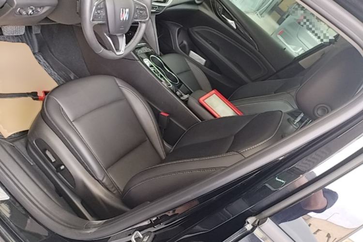 Used Buick Regal 2024 25T Deluxe Edition Left Front Seat