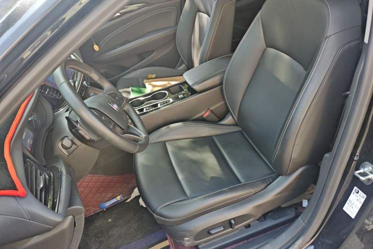 Used Buick Regal 2024 25T Deluxe Edition Left Front Seat
