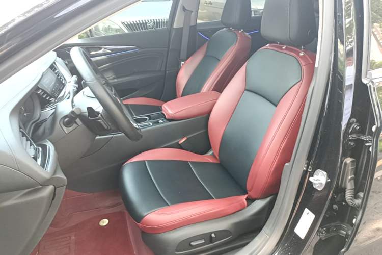 Used Buick Regal 2024 25T Deluxe Edition Left Front Seat