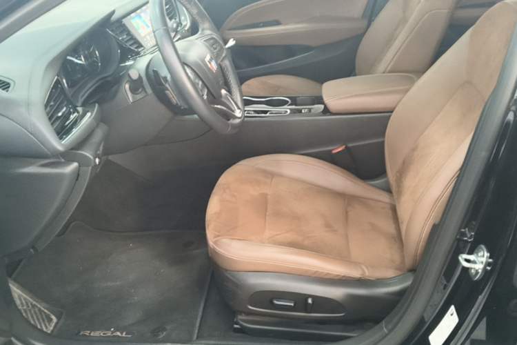 Used Buick Regal 2024 28T Luxury Edition Left Front Seat