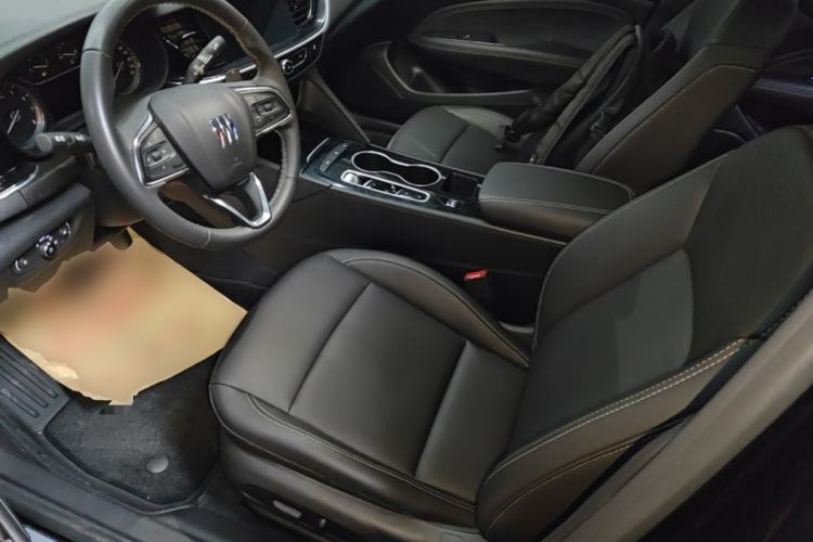 Used Buick Regal 2024 25T Deluxe Edition Left Front Seat