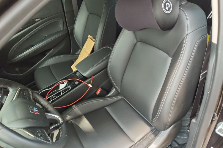 Used Buick Regal 2024 25T Deluxe Edition Left Front Seat