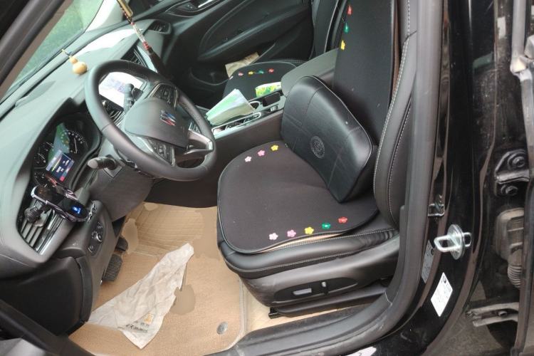 Used Buick Regal 2024 25T Deluxe Edition Left Front Seat
