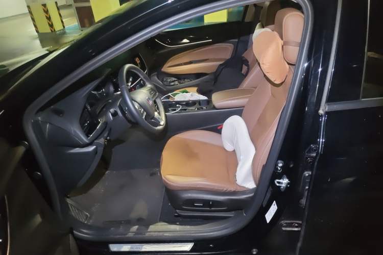 Used Buick Regal 2024 28T Luxury Edition Left Front Seat