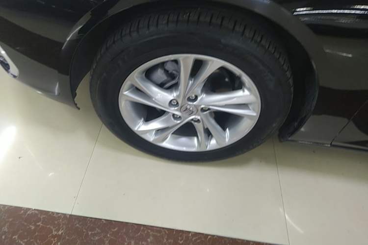 Used Buick Regal 2024 25T Deluxe Edition Left Front Wheel Hub