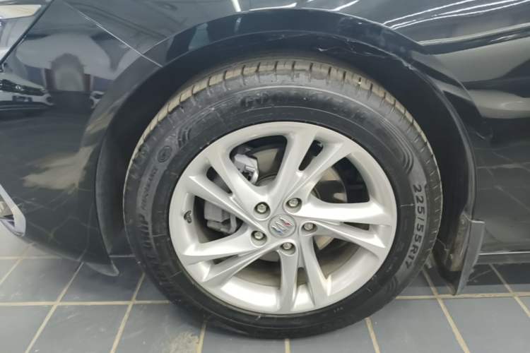 Used Buick Regal 2024 25T Deluxe Edition Left Front Wheel Hub