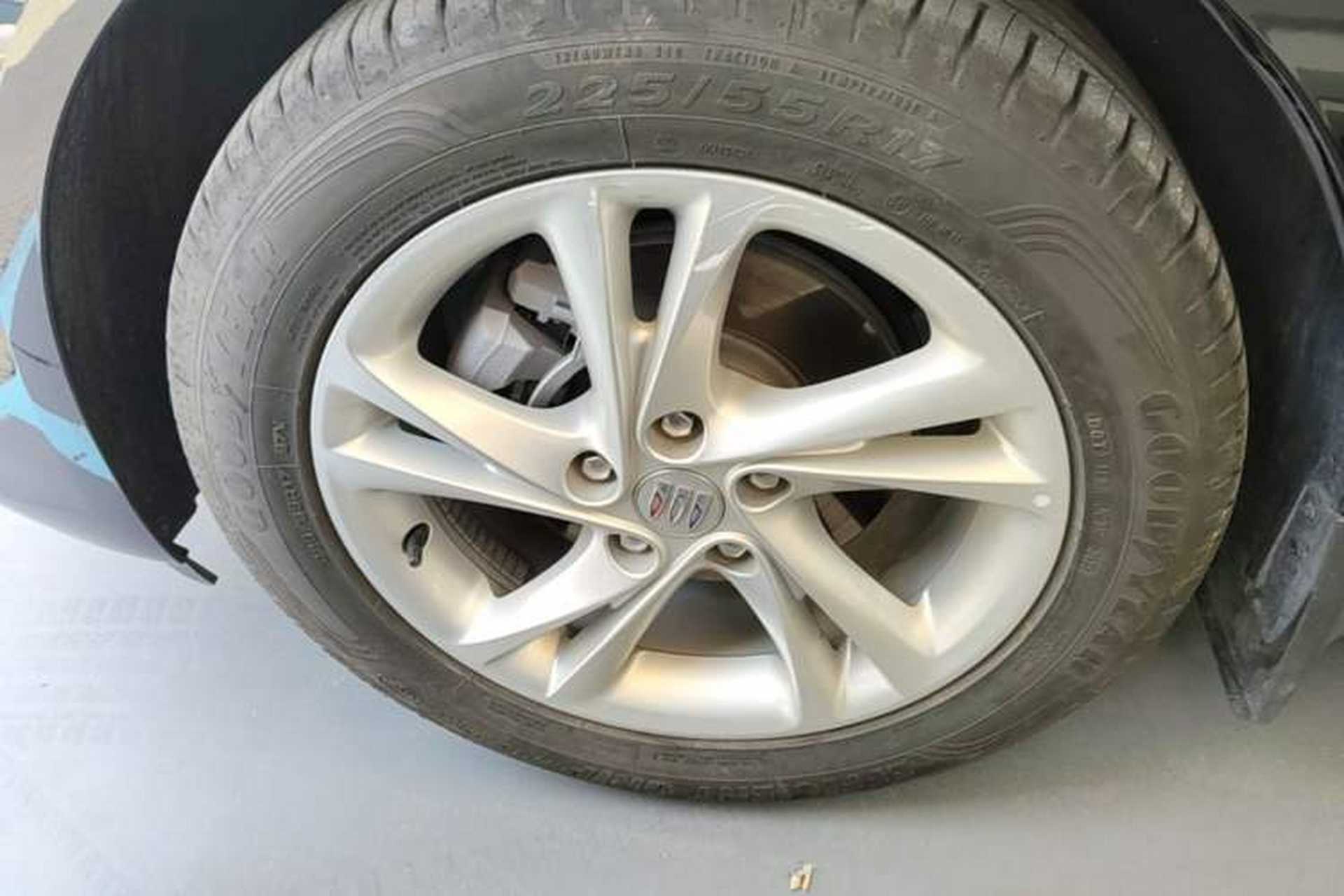 Used Buick Regal 2024 25T Deluxe Edition Left Front Wheel Hub