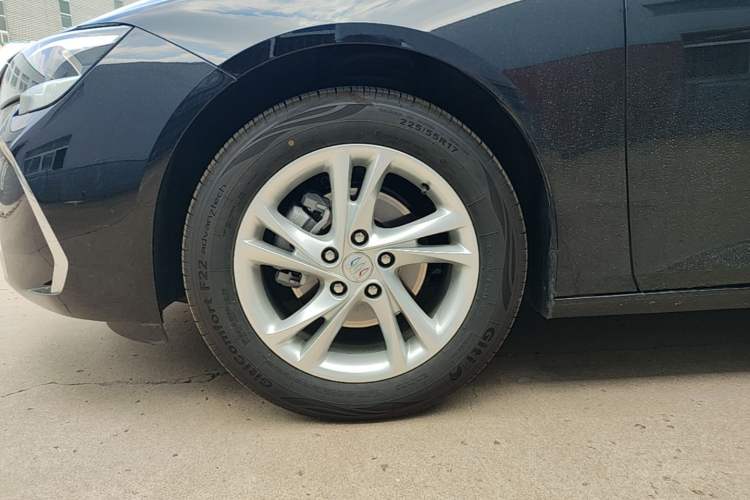 Used Buick Regal 2024 Revised 25T Ultra-Comfort Edition Left Front Wheel Hub