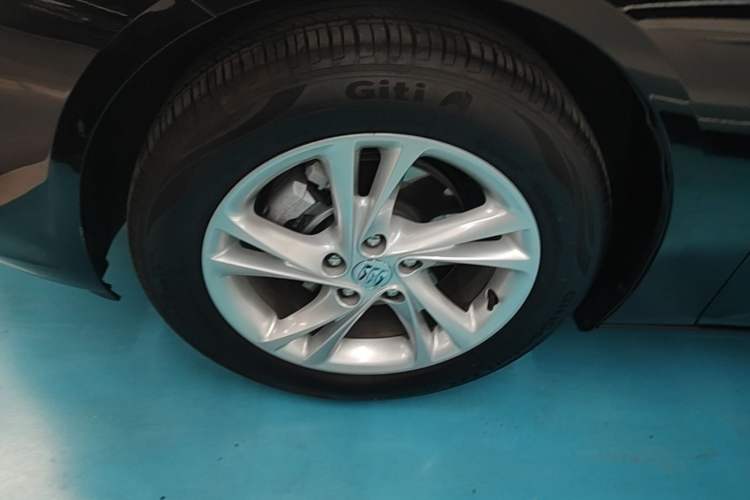 Used Buick Regal 2024 Revised 25T Ultra-Comfort Edition Left Front Wheel Hub