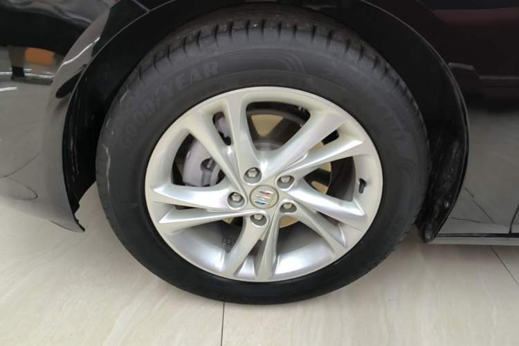 Used Buick Regal 2024 25T Deluxe Edition Left Front Wheel Hub
