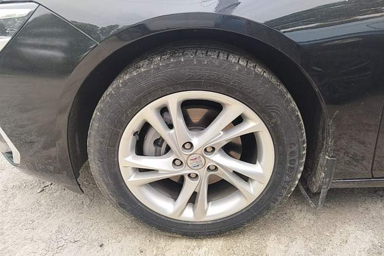 Used Buick Regal 2024 25T Deluxe Edition Left Front Wheel Hub