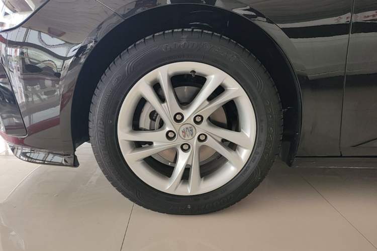 Used Buick Regal 2024 25T Deluxe Edition Left Front Wheel Hub