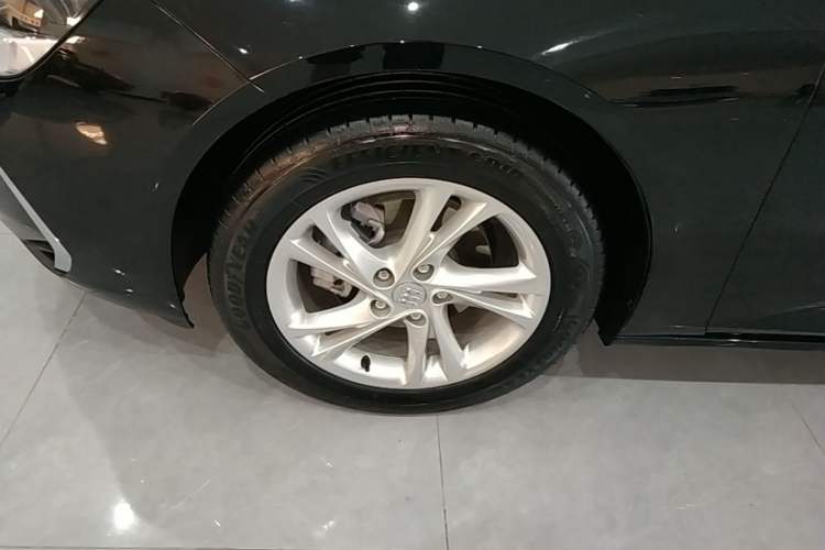 Used Buick Regal 2024 25T Deluxe Edition Left Front Wheel Hub