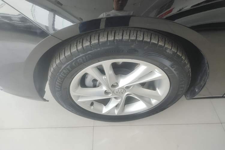 Used Buick Regal 2024 25T Deluxe Edition Left Front Wheel Hub