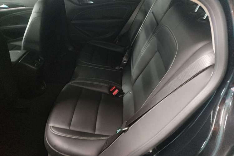 Used Buick Regal 2024 25T Deluxe Edition Left Rear Seat