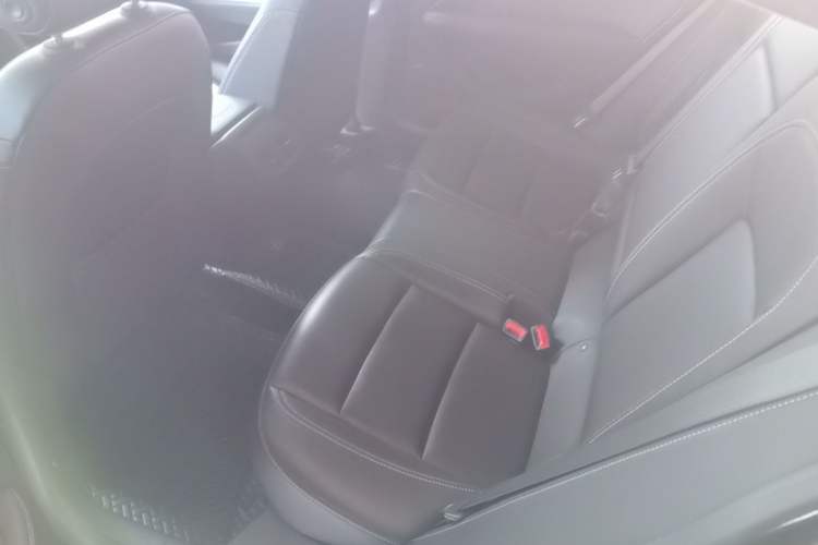 Used Buick Regal 2024 25T Deluxe Edition Left Rear Seat
