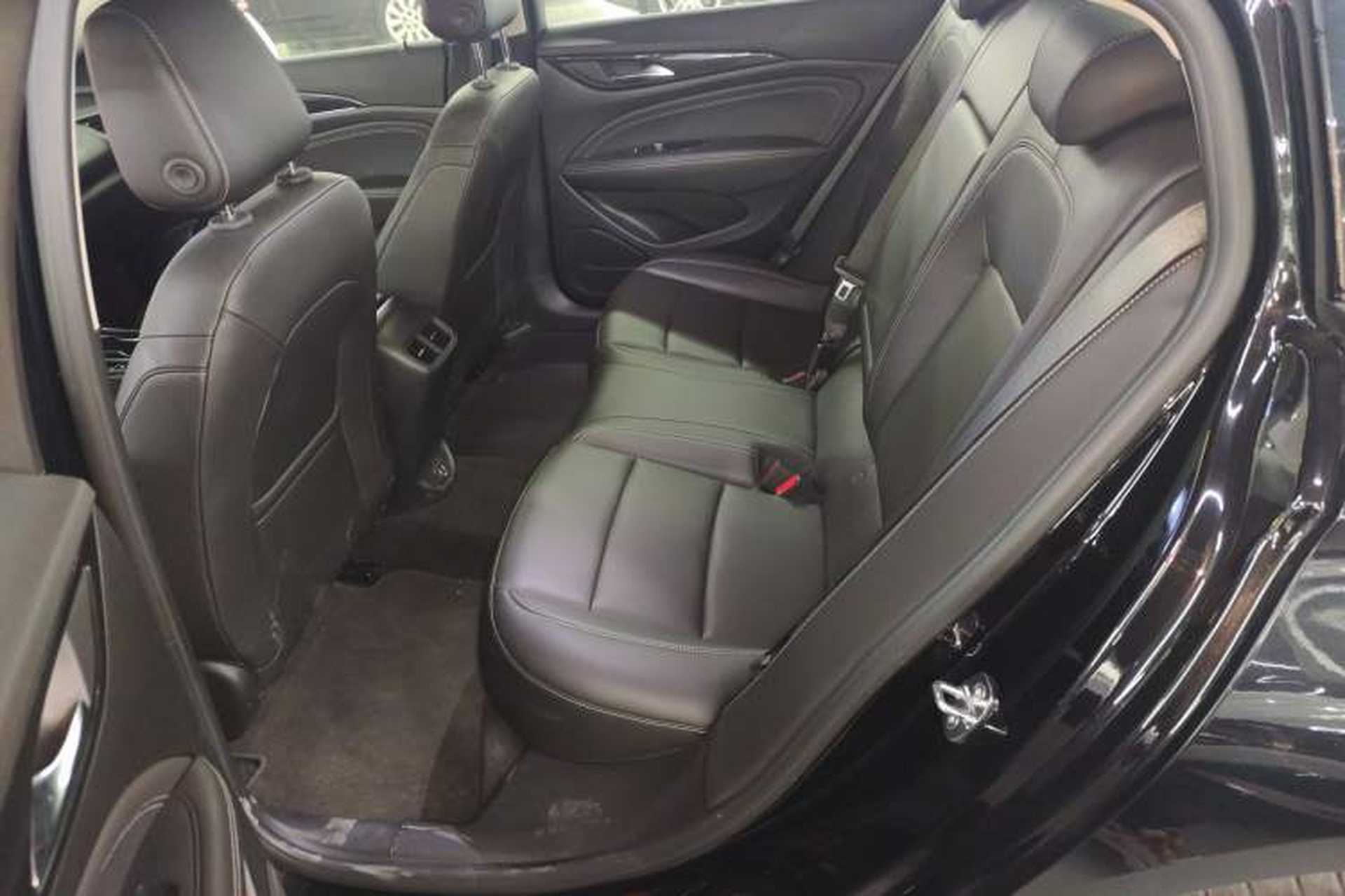 Used Buick Regal 2024 25T Deluxe Edition Left Rear Seat