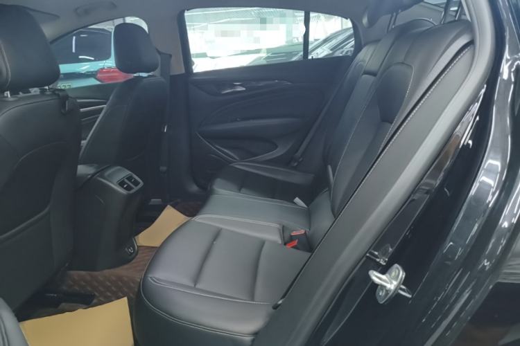 Used Buick Regal 2024 25T Deluxe Edition Left Rear Seat