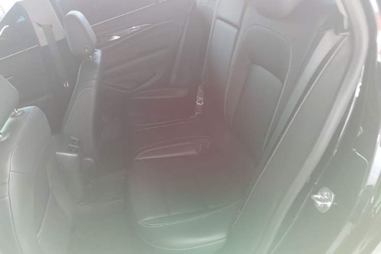 Used Buick Regal 2024 25T Deluxe Edition Left Rear Seat