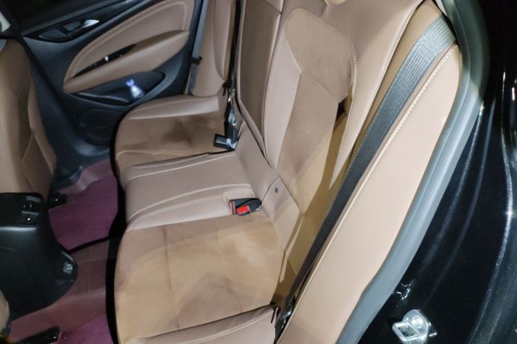 Used Buick Regal 2024 28T Luxury Edition Left Rear Seat