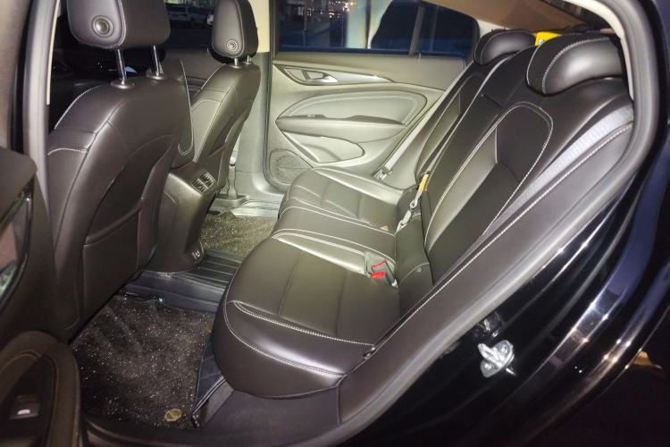 Used Buick Regal 2024 25T Deluxe Edition Left Rear Seat