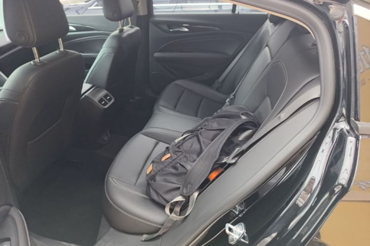 Used Buick Regal 2024 25T Deluxe Edition Left Rear Seat