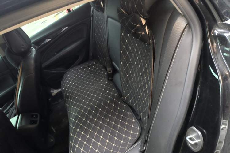 Used Buick Regal 2024 25T Deluxe Edition Left Rear Seat