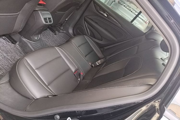 Used Buick Regal 2024 25T Deluxe Edition Left Rear Seat