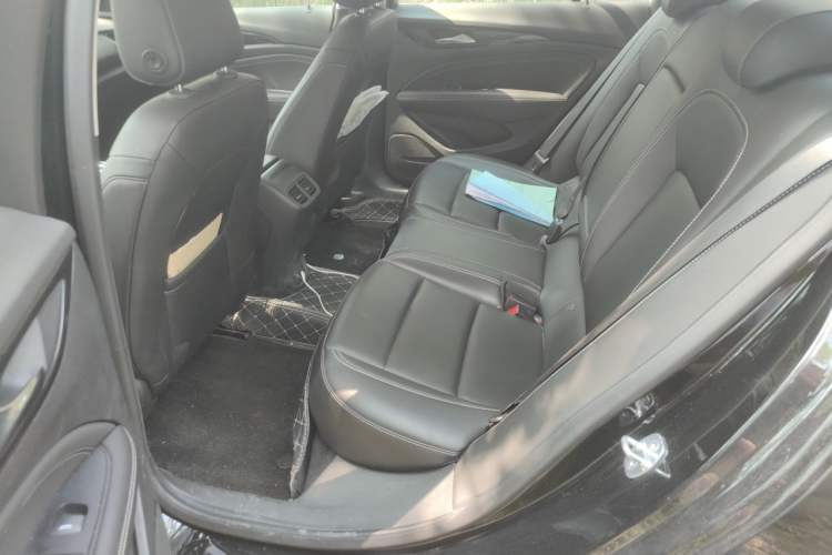 Used Buick Regal 2024 25T Deluxe Edition Left Rear Seat