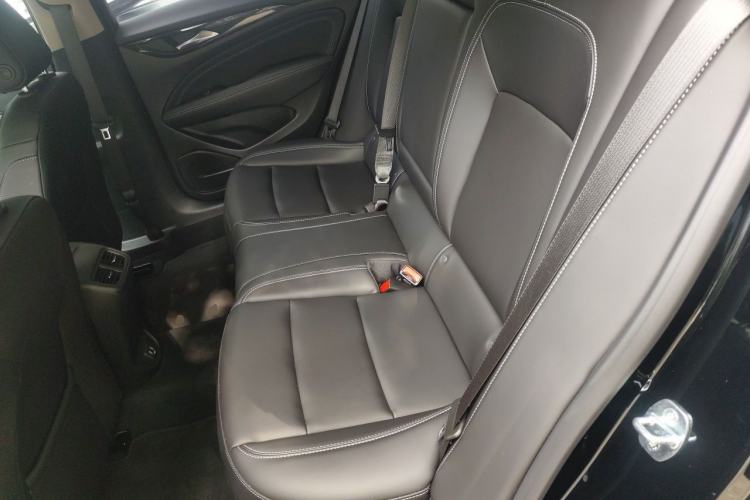 Used Buick Regal 2024 25T Deluxe Edition Left Rear Seat