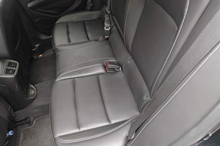 Used Buick Regal 2024 25T Deluxe Edition Left Rear Seat