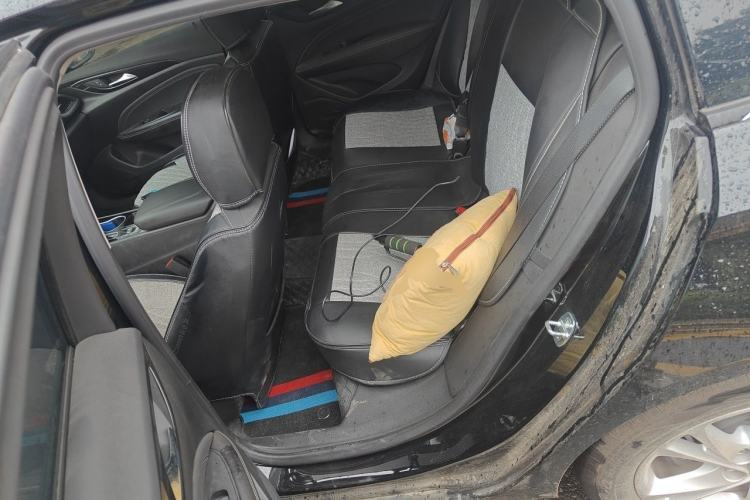 Used Buick Regal 2024 Revised 25T Ultra-Comfort Edition Left Rear Seat