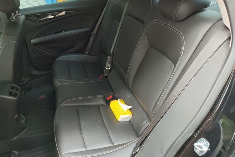 Used Buick Regal 2024 25T Deluxe Edition Left Rear Seat