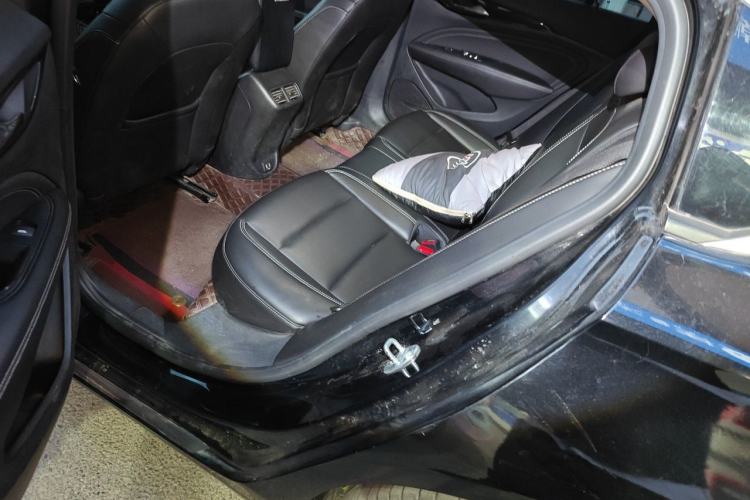 Used Buick Regal 2024 25T Deluxe Edition Left Rear Seat