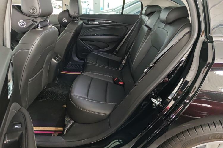 Used Buick Regal 2024 25T Deluxe Edition Left Rear Seat