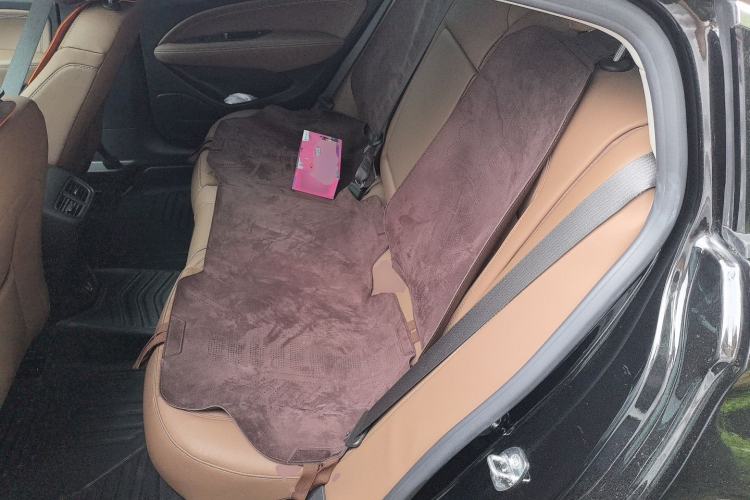 Used Buick Regal 2024 28T Luxury Edition Left Rear Seat